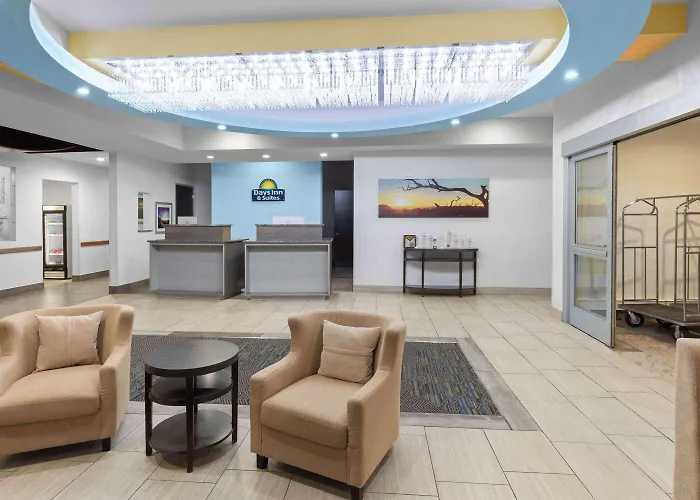 Days Inn & Suites By Wyndham Lubbock Medical Center
